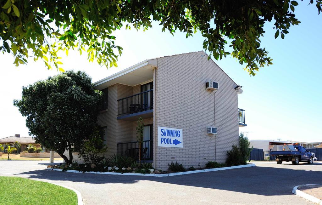 Abrolhos Reef Lodge Джералдтон Екстериор снимка