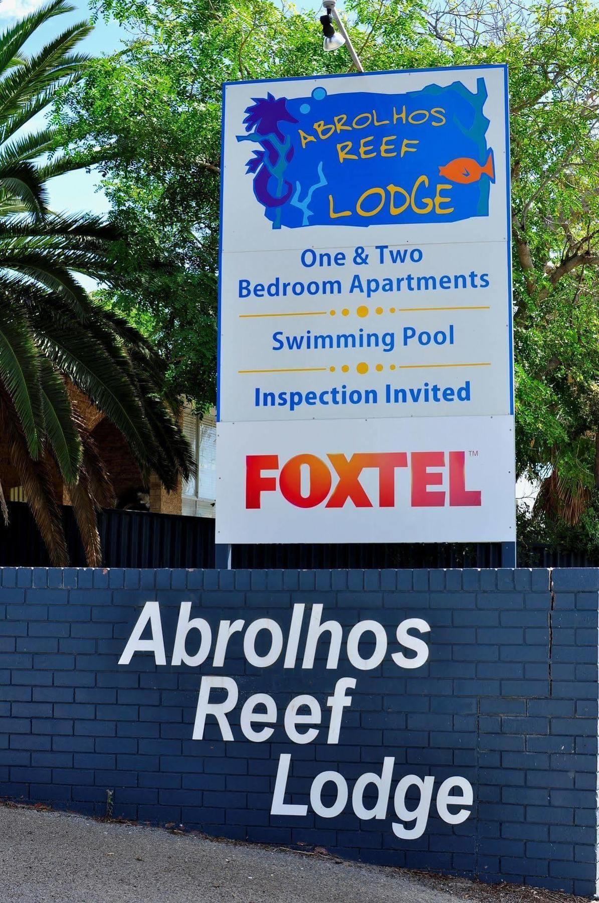 Abrolhos Reef Lodge Джералдтон Екстериор снимка