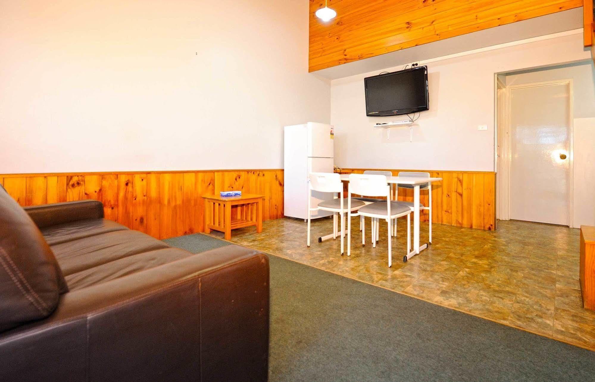 Abrolhos Reef Lodge Джералдтон Екстериор снимка