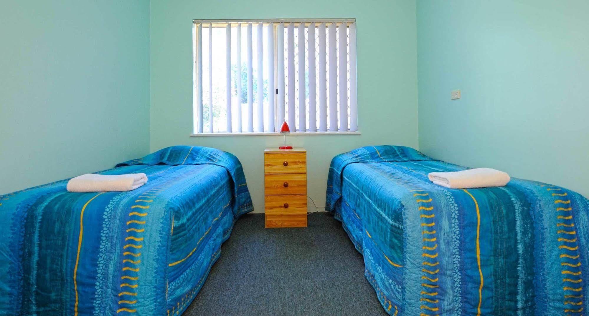Abrolhos Reef Lodge Джералдтон Екстериор снимка