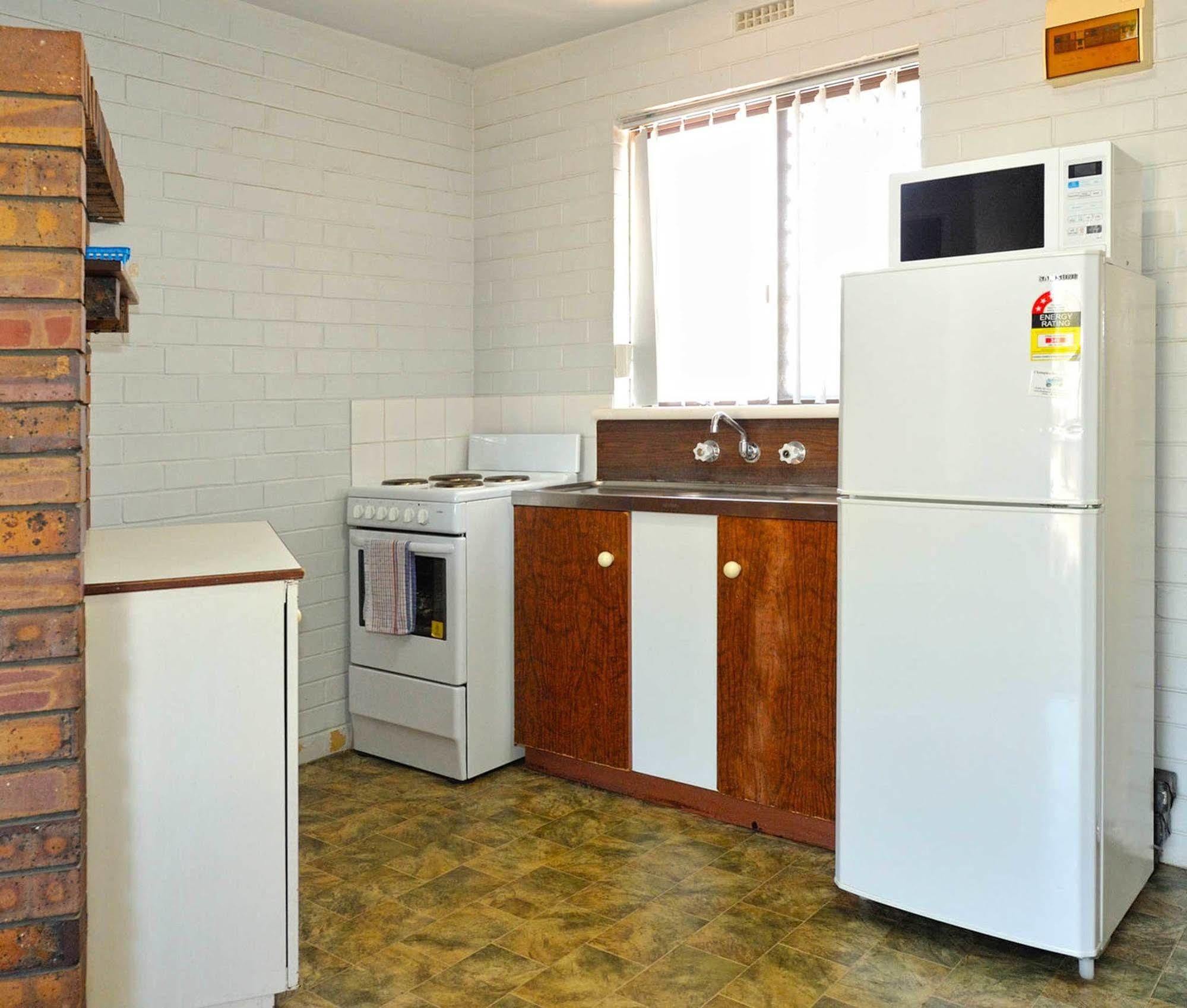 Abrolhos Reef Lodge Джералдтон Екстериор снимка