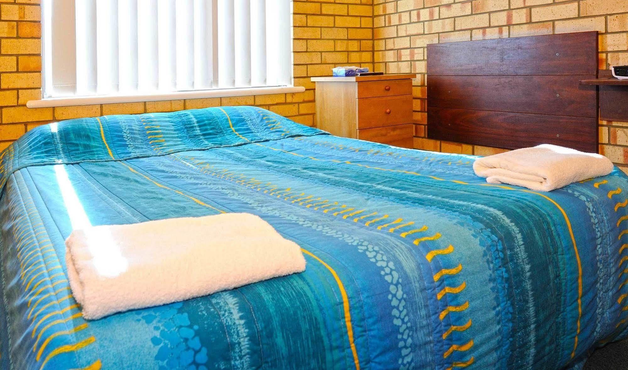 Abrolhos Reef Lodge Джералдтон Екстериор снимка