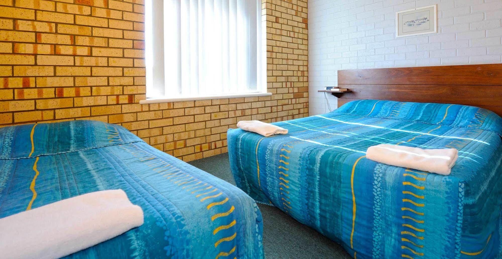 Abrolhos Reef Lodge Джералдтон Екстериор снимка